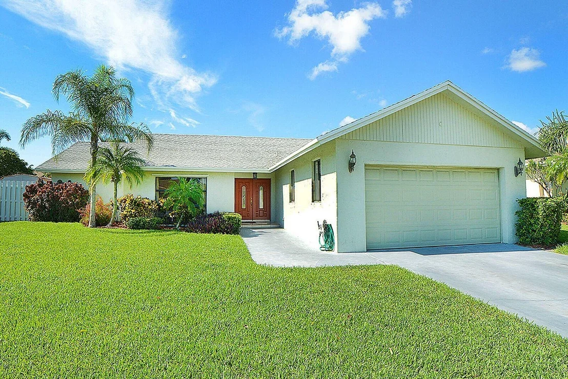 Photo of 4218 Woods End Road