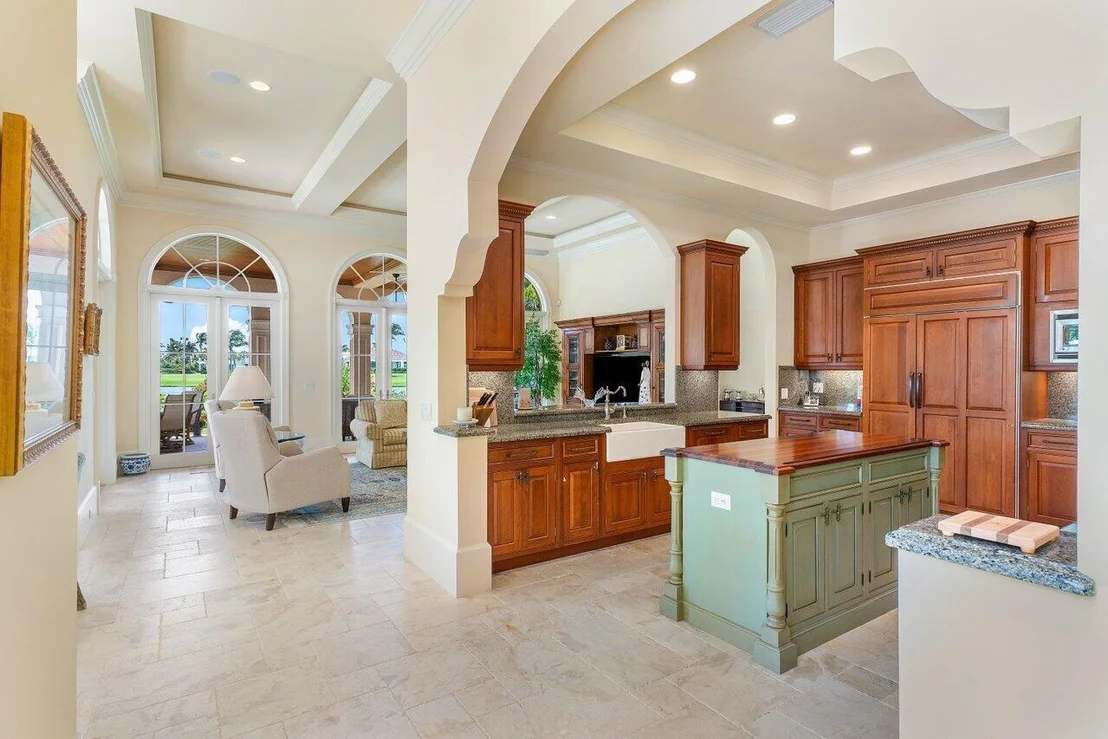 Photo of 6971 SE Harbor Circle