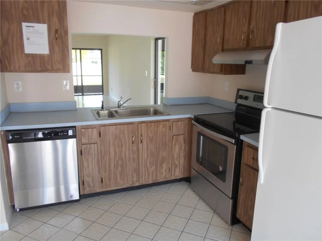 Photo of Unit 6450 at 6450 Pinehurst Circle