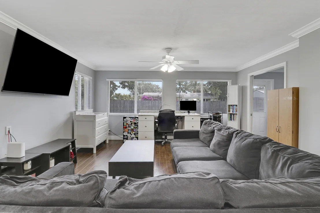 Photo of 532 Riverside Drive