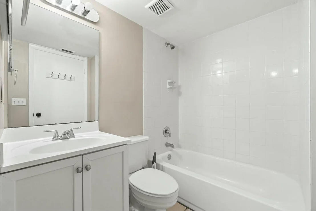 Photo of 262 Maplecrest Circle