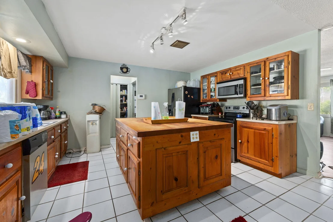 Photo of 8631 Hidden Pines Road