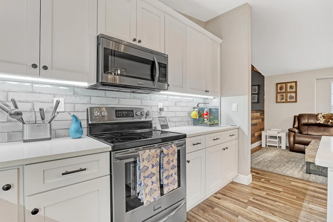 Photo of 15437 76th Road N