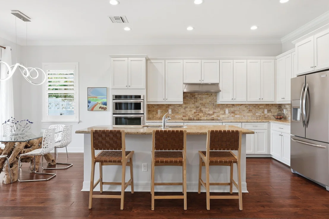 Photo of 1358 Community Drive