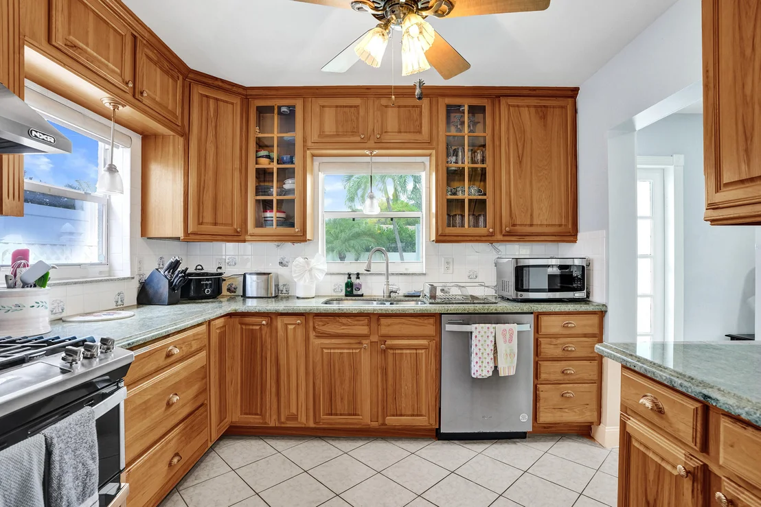 Photo of 3207 LEIGH Road