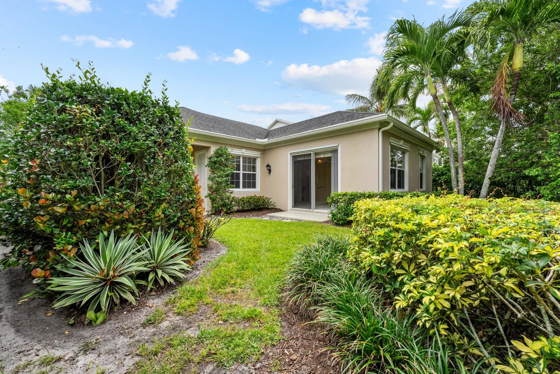 Photo of 326 Caravelle Drive