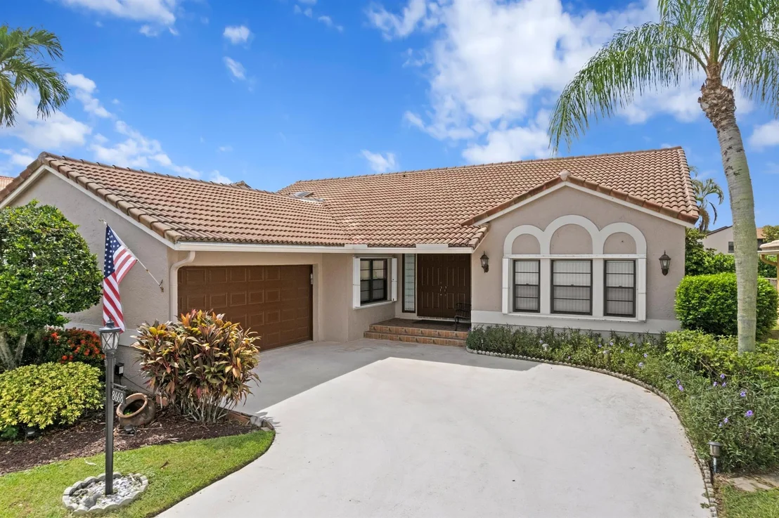 Photo of 8668 Eagle Run Drive