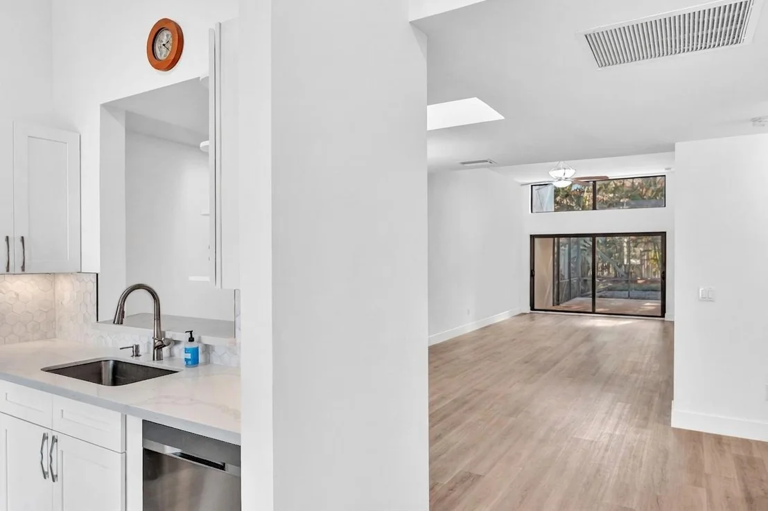 Photo of 6708 Canary Palm Circle