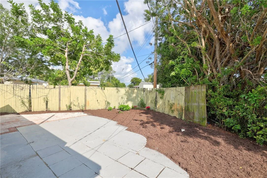Photo of 5210 NE 16th Terrace