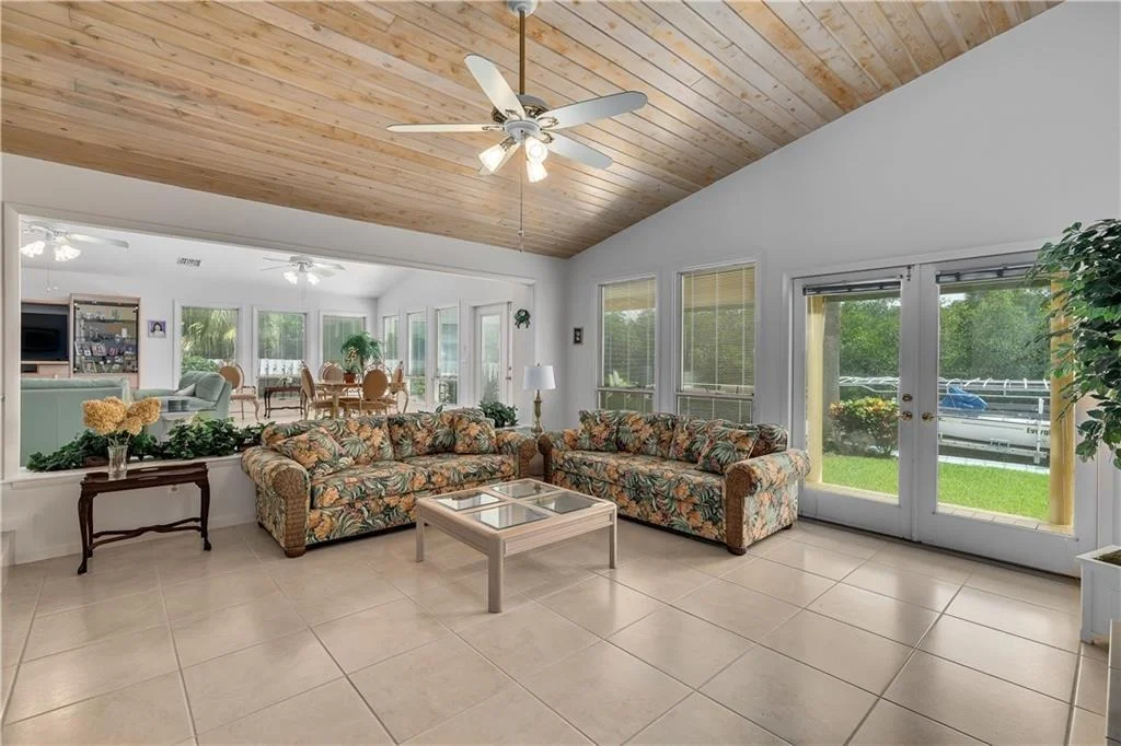 Photo of 451 12th Place SE