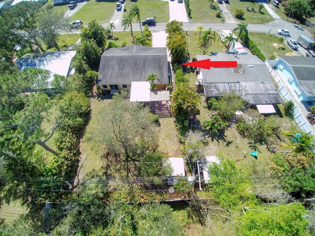 Photo of 2359 NW Sunset Boulevard