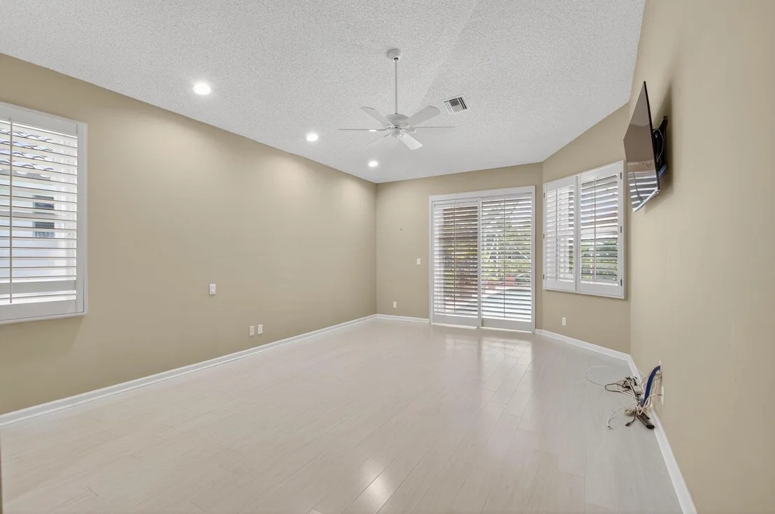 Photo of 7686 La Corniche Circle