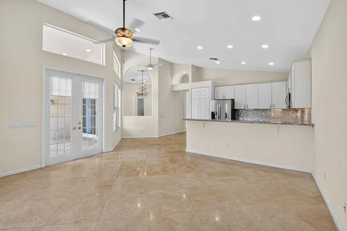 Photo of 7113 Francisco Bend Drive
