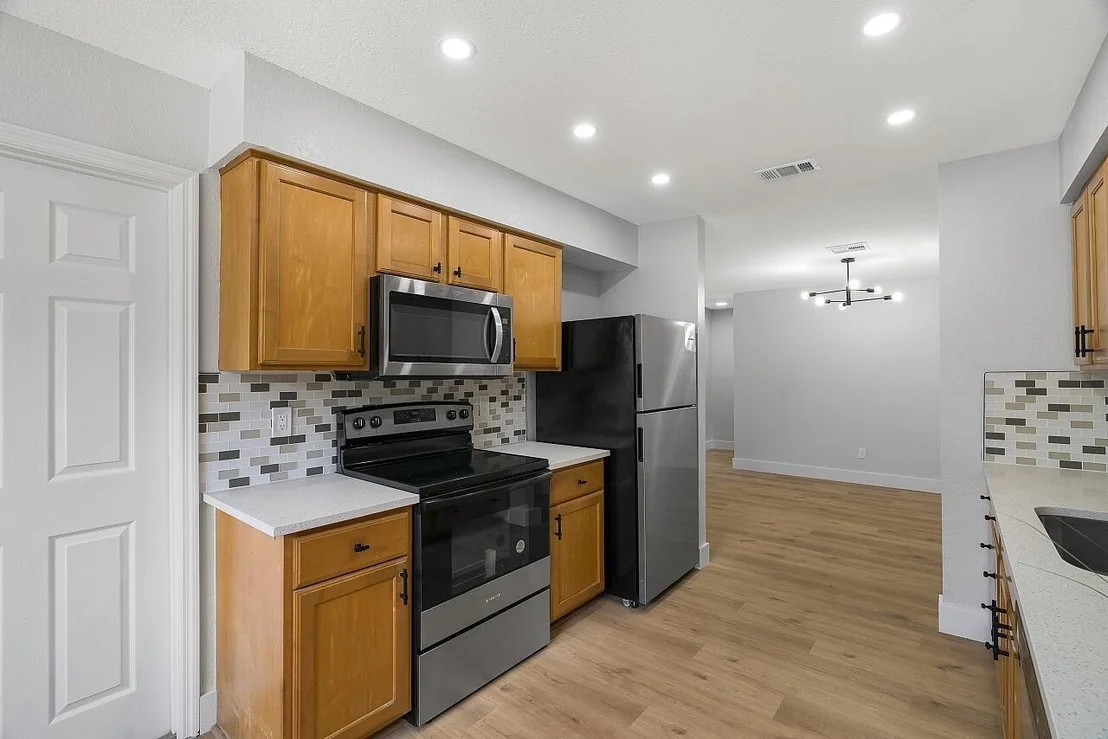 Photo of 243 Delaware Avenue