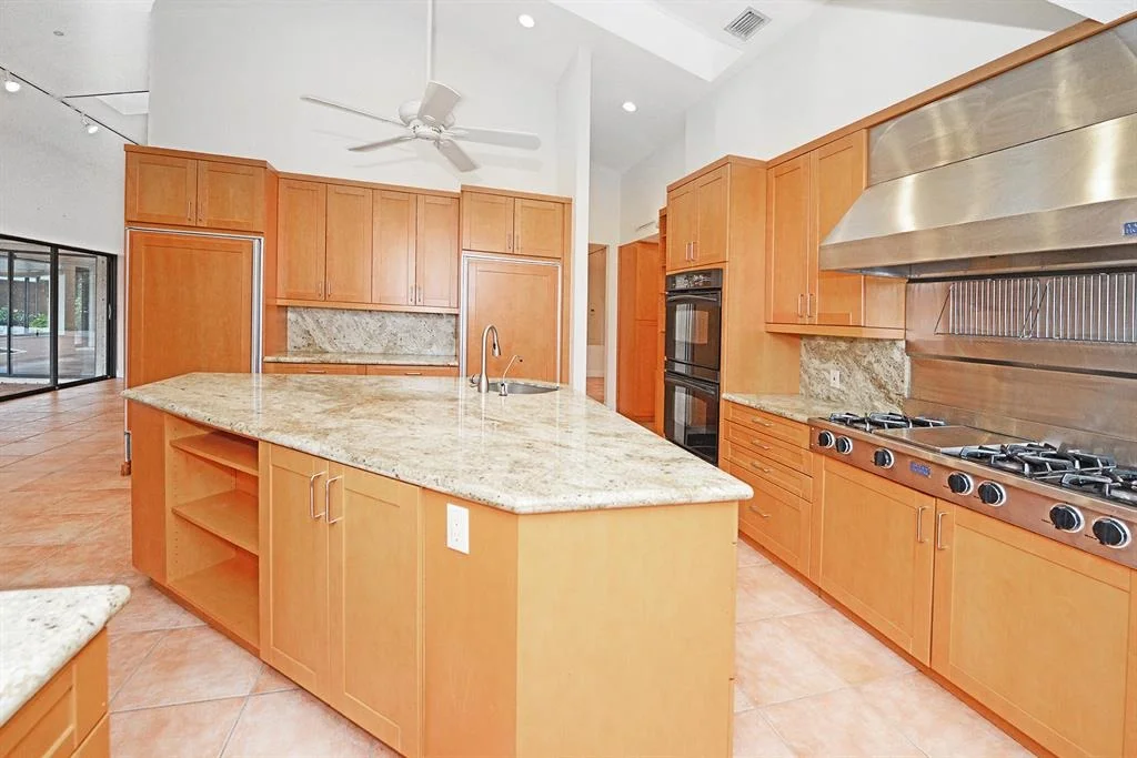 Photo of 4085 Georges Way