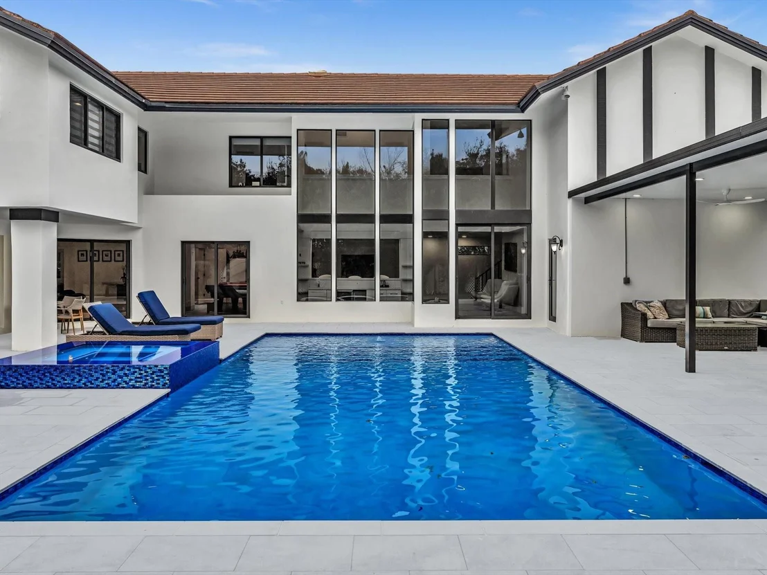 Photo of 525 Sandpiper Way