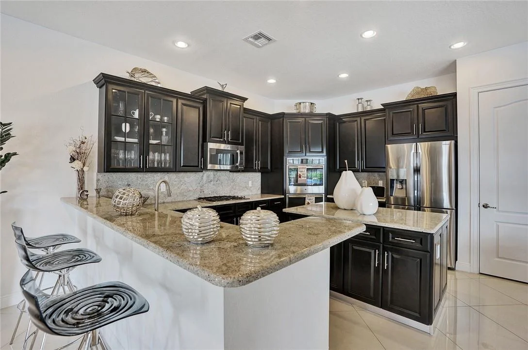 Photo of 8760 Lakeview Drive