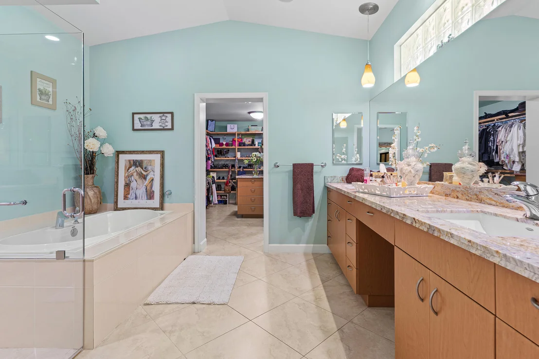 Photo of 5175 Beechwood Road