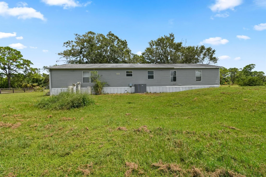 Photo of 2463 Coolidge Road