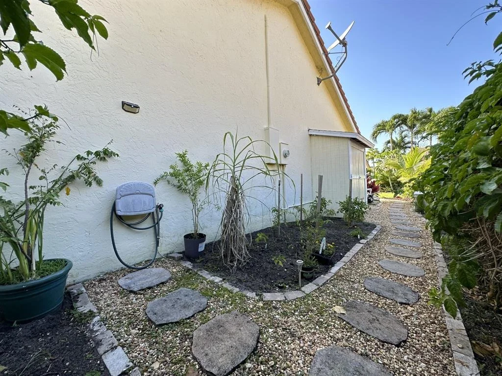 Photo of 455 Seneca Lane
