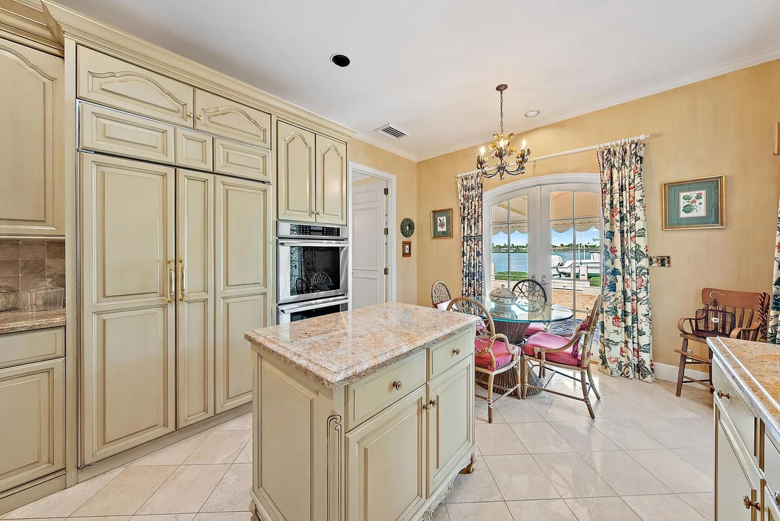 Photo of 751 Island Drive
