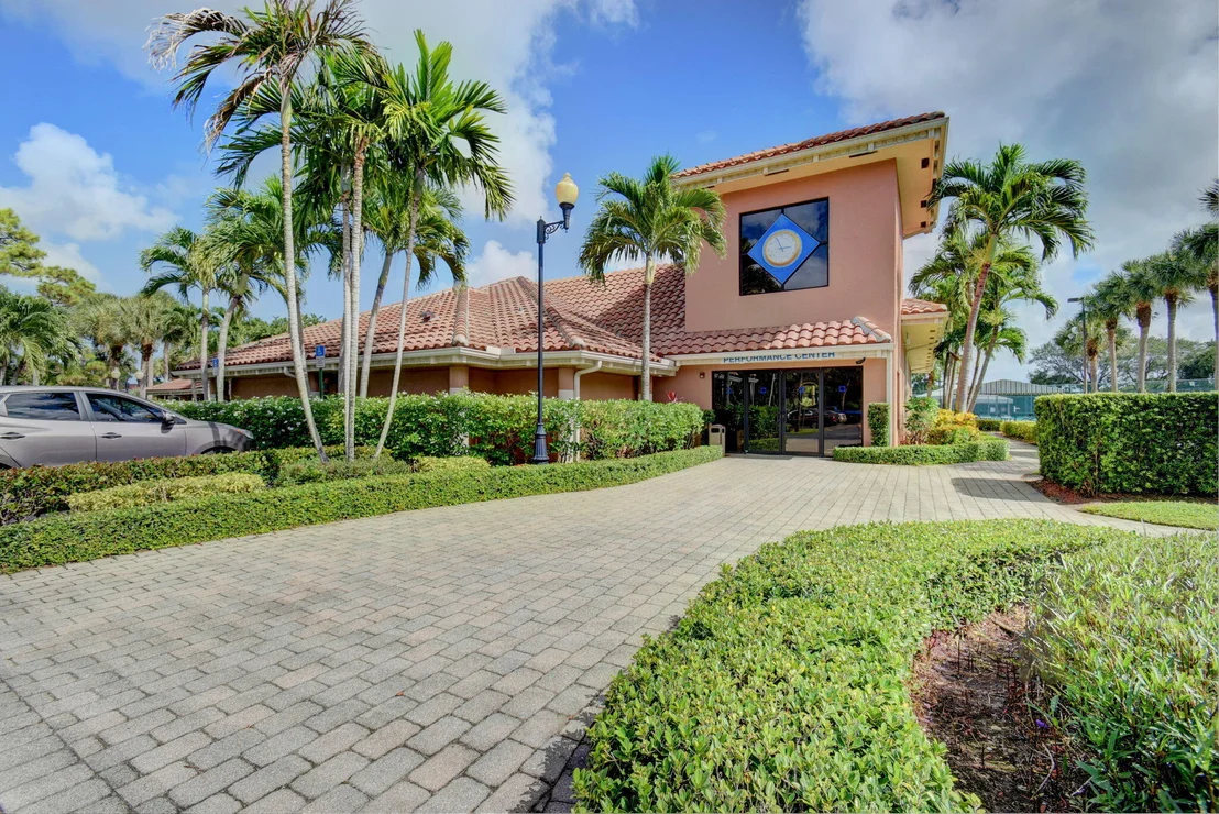 Photo of 120 Paddock Lane