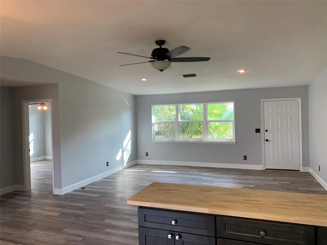 Photo of 2341 SE 27th Street