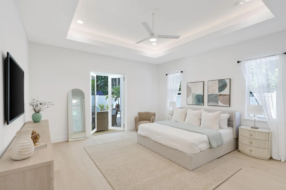 Photo of 737 Nighthawk Way