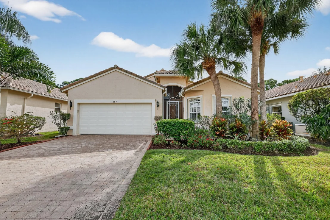 Photo of 357 NW Springview Loop