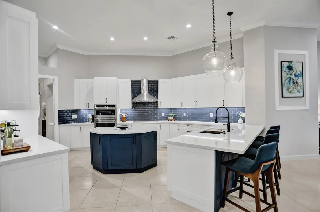 Photo of 920 Tradewinds Bend