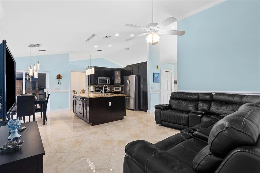 Photo of 10123 Canoe Brook Circle