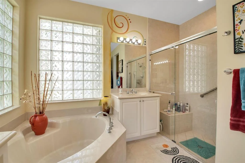 Photo of 9832 Chantilly Point Lane