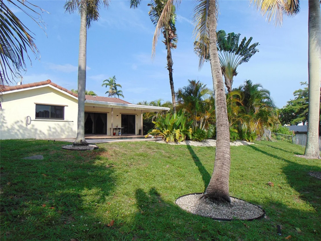 Photo of 595 E River Drive