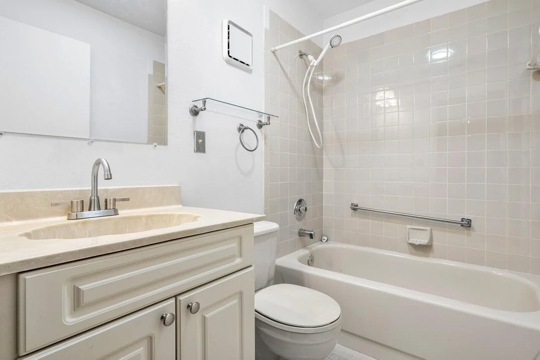 Photo of 5424 Viburnum Circle