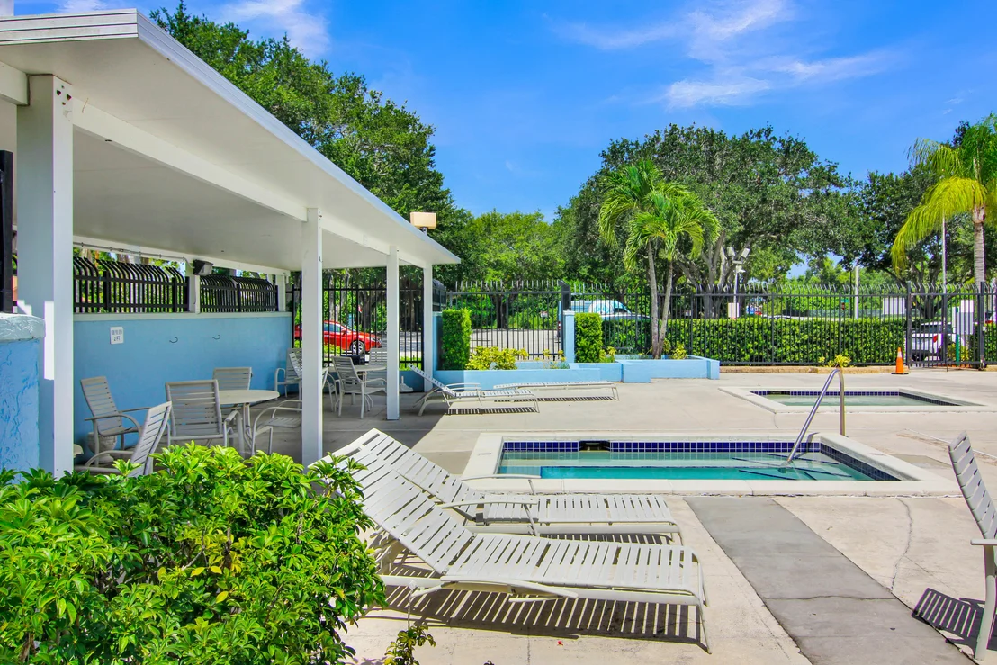 Photo of 4692 LAKESIDE Circle