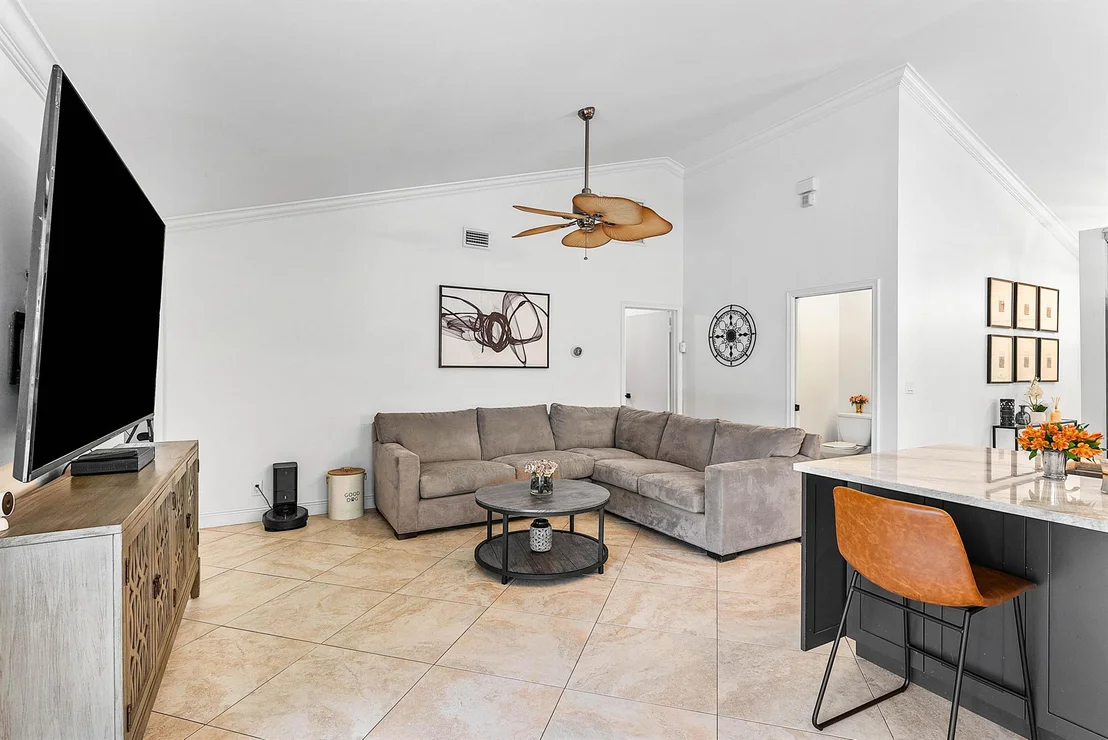 Photo of 9847 Sun Pointe Drive