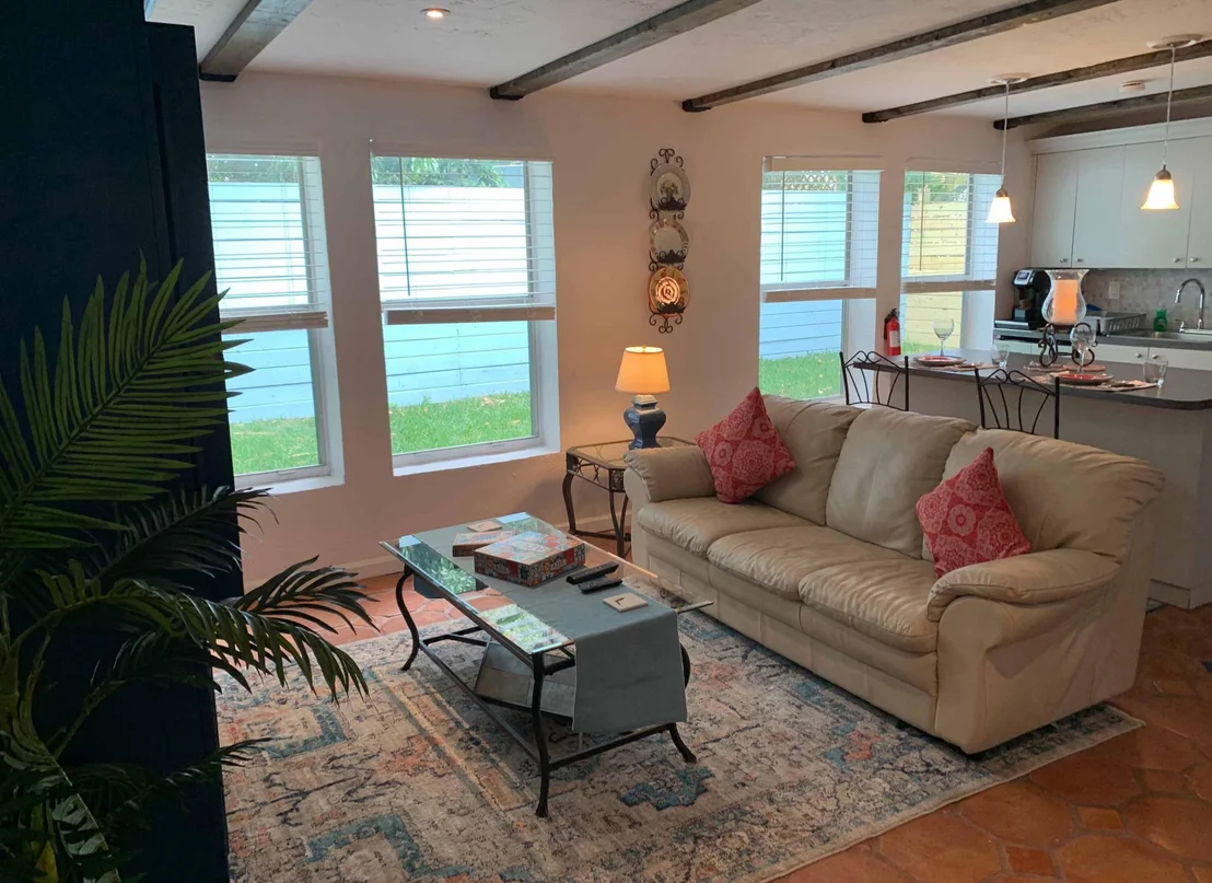Photo of 918 Upland Road