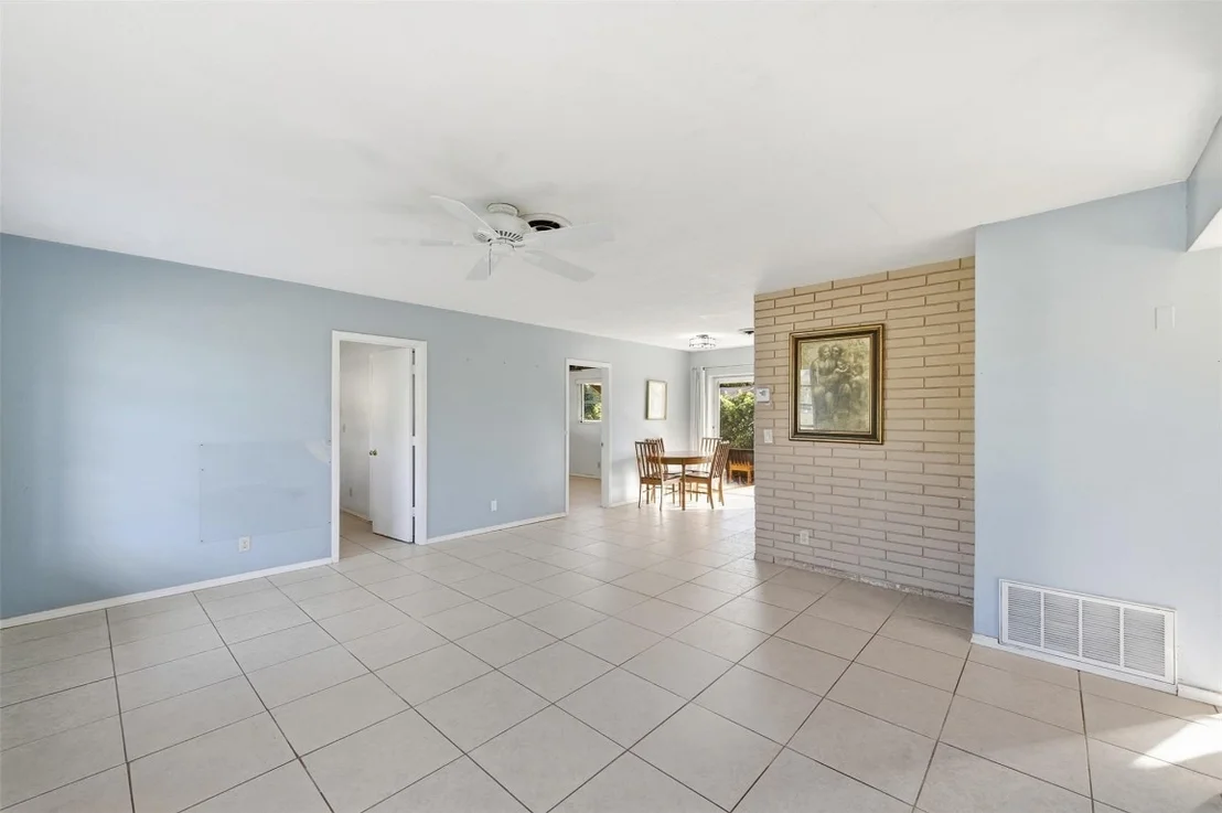 Photo of 4030 NW 3rd Way