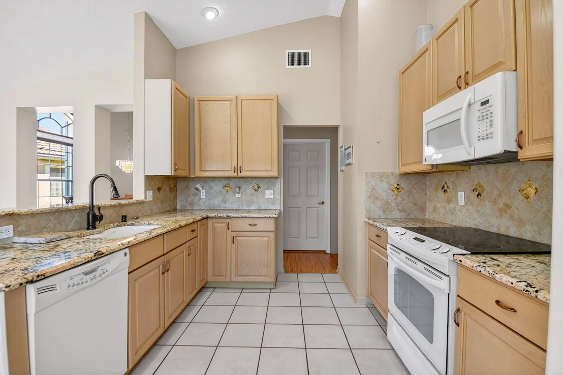 Photo of 12131 Dunhill Drive
