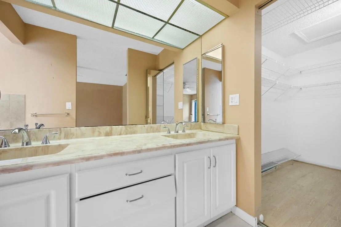 Photo of 7974 Cloverfield Circle