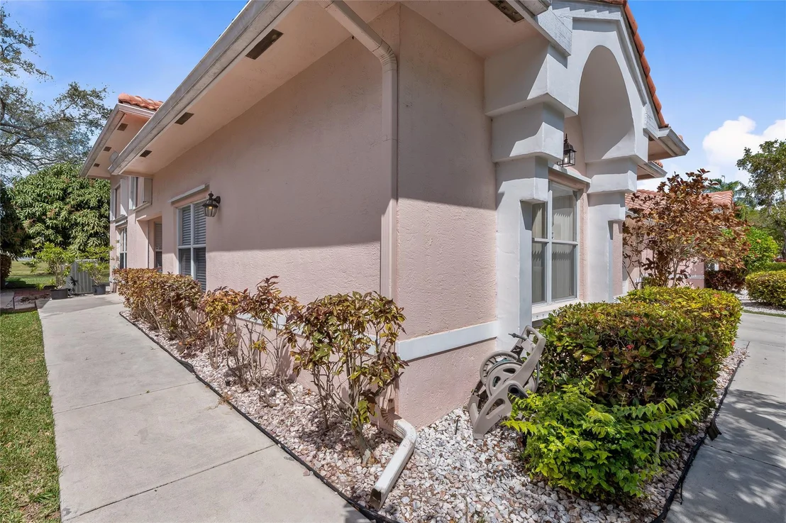 Photo of 7733 Highlands Circle