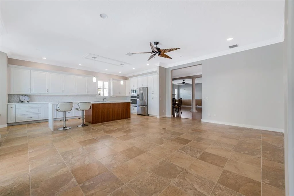 Photo of 1811 W Community Drive