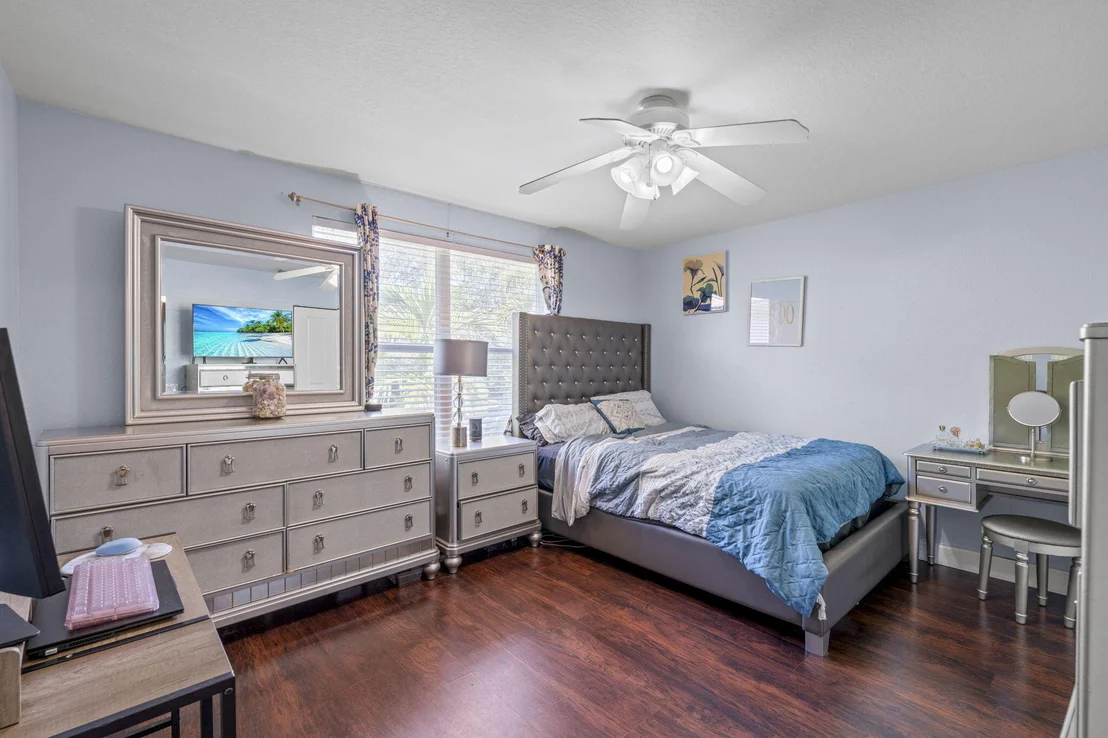 Photo of 5033 Solar Point Drive