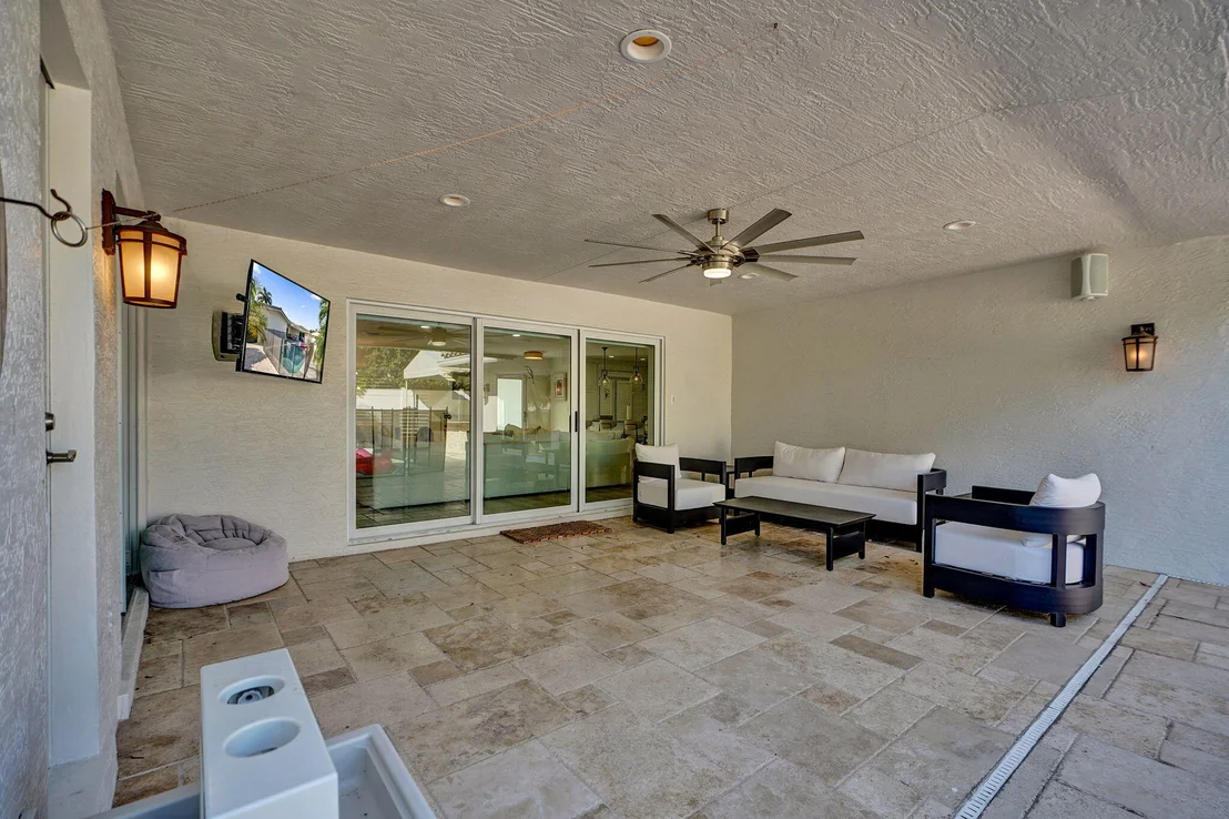Photo of 4200 NE 22ND Terrace