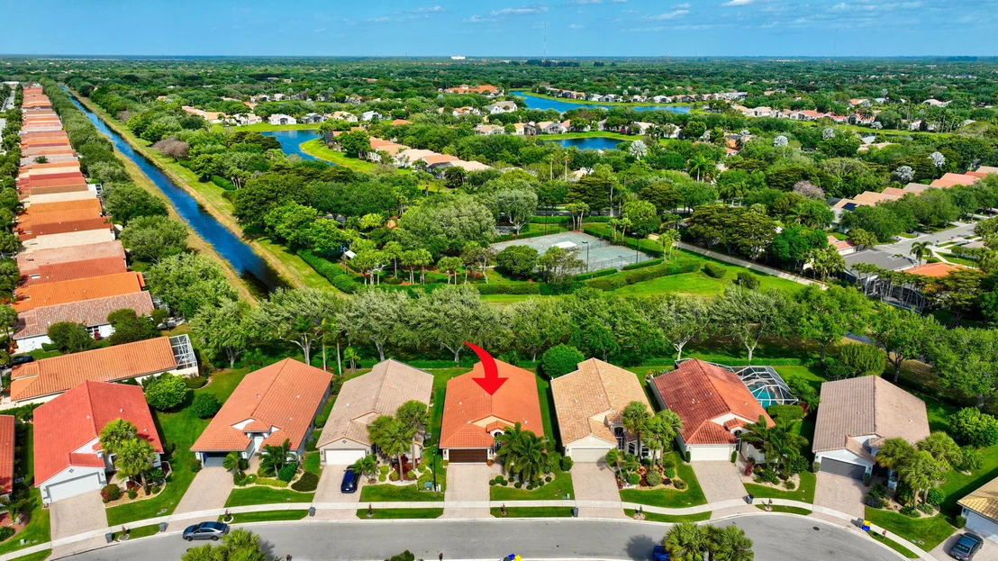Photo of 6661 Sherbrook Drive