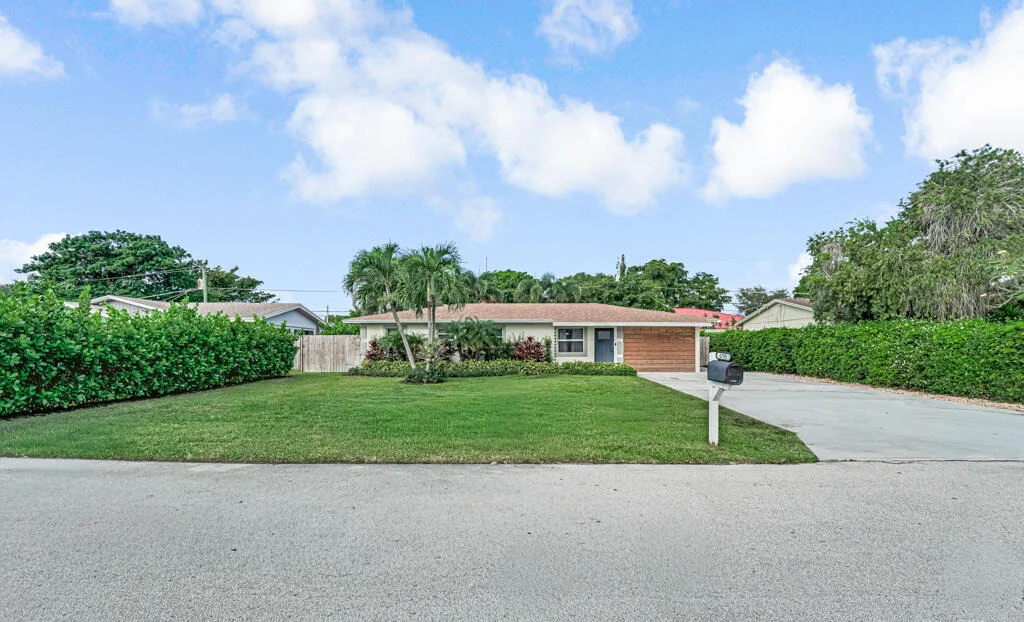 Photo of 6705 Massachusetts Drive