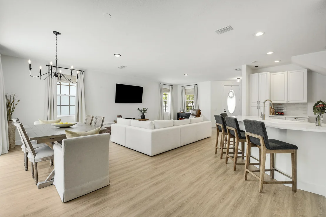 Photo of 123 Date Palm Drive