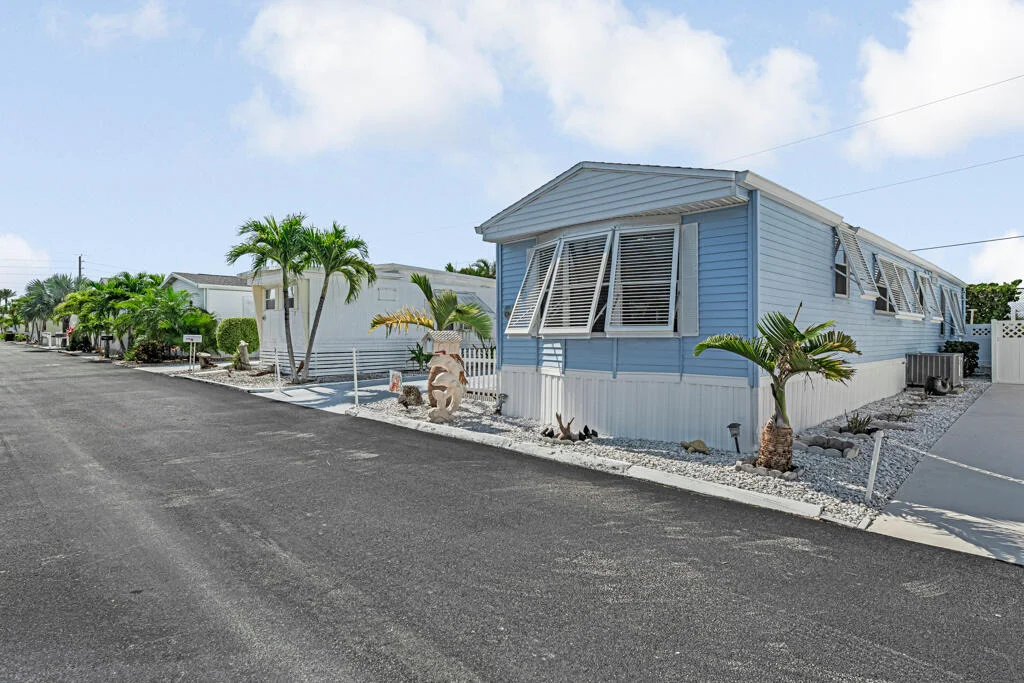 Photo of Unit 52 at 14661 Us Highway 1