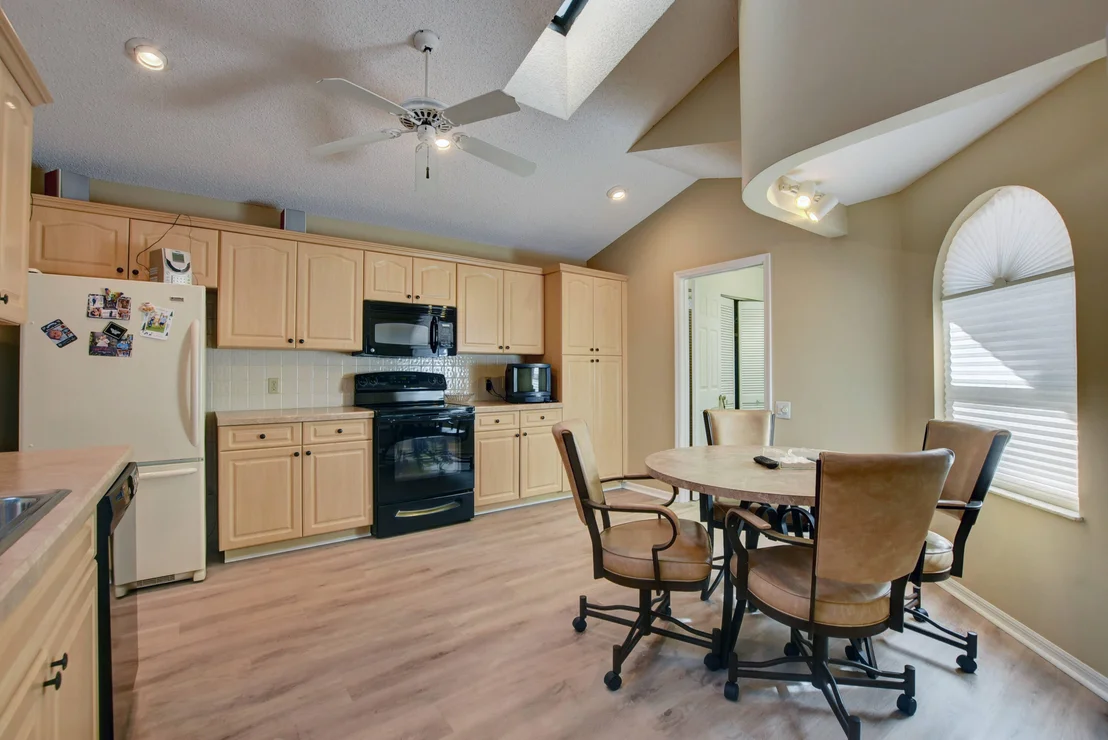 Photo of 6091 Bay Isles Drive