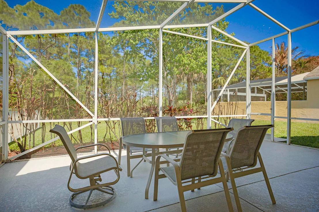 Photo of 7008 SE Twin Oaks Circle